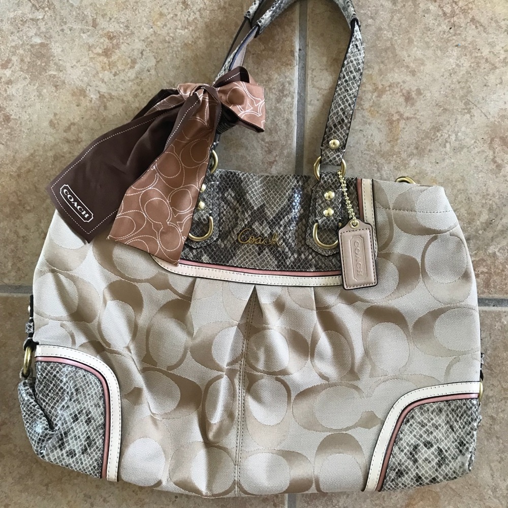 Coach Purse Beautiful